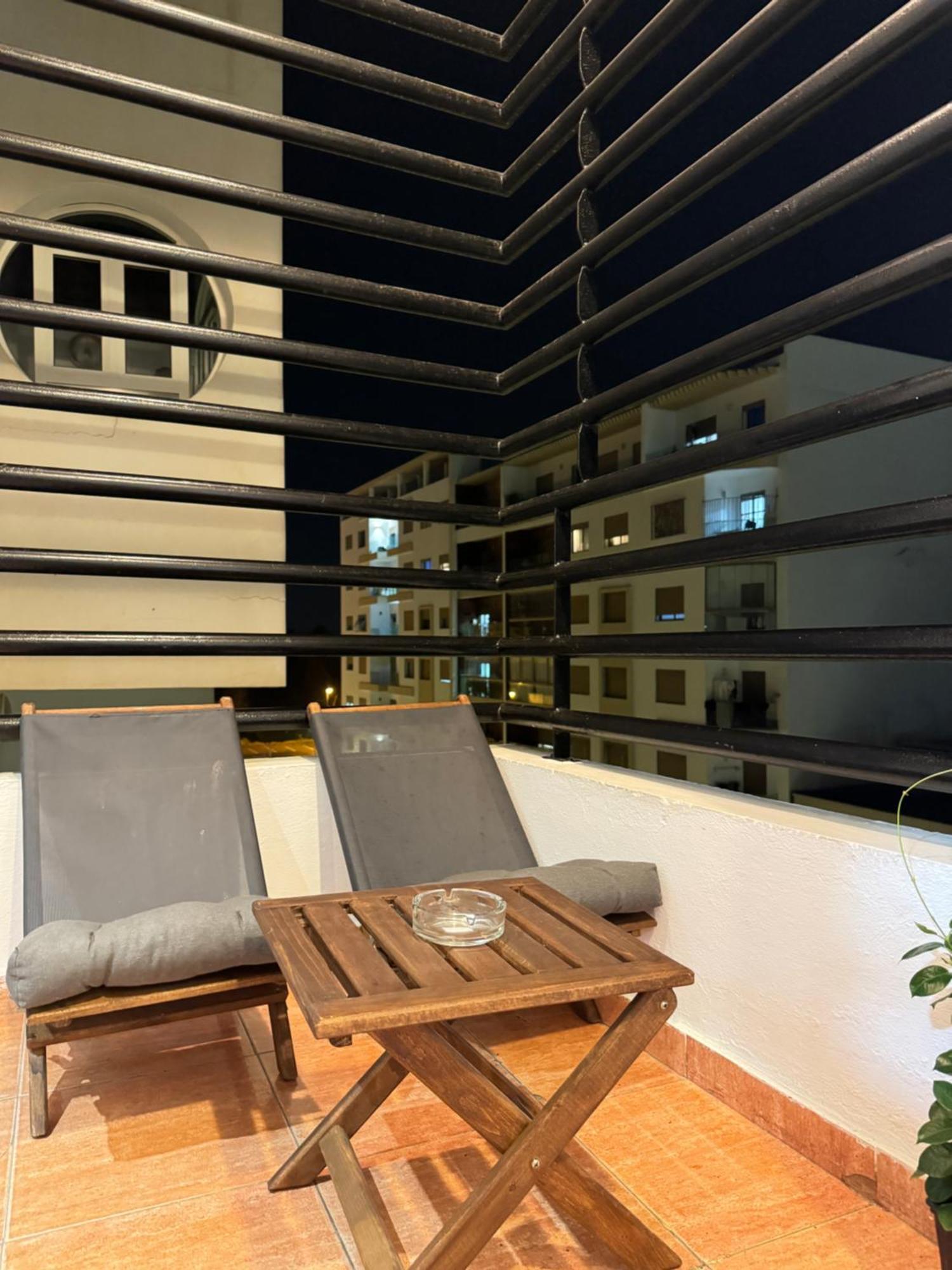 Suitouiss - Agdal 2 - Appartement A 2 Minutes De La Gare De Train Tgv Rabat Esterno foto