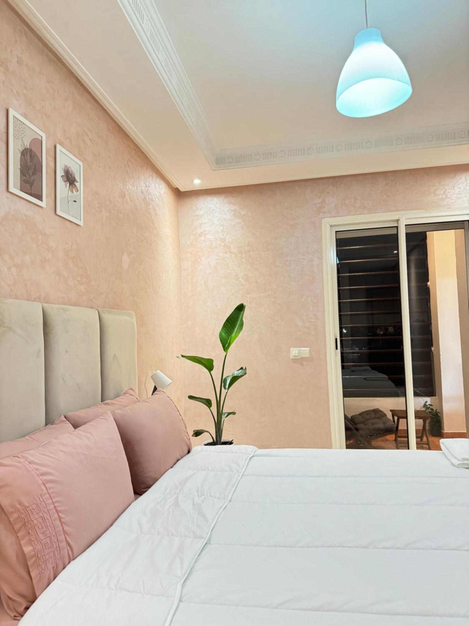Suitouiss - Agdal 2 - Appartement A 2 Minutes De La Gare De Train Tgv Rabat Esterno foto