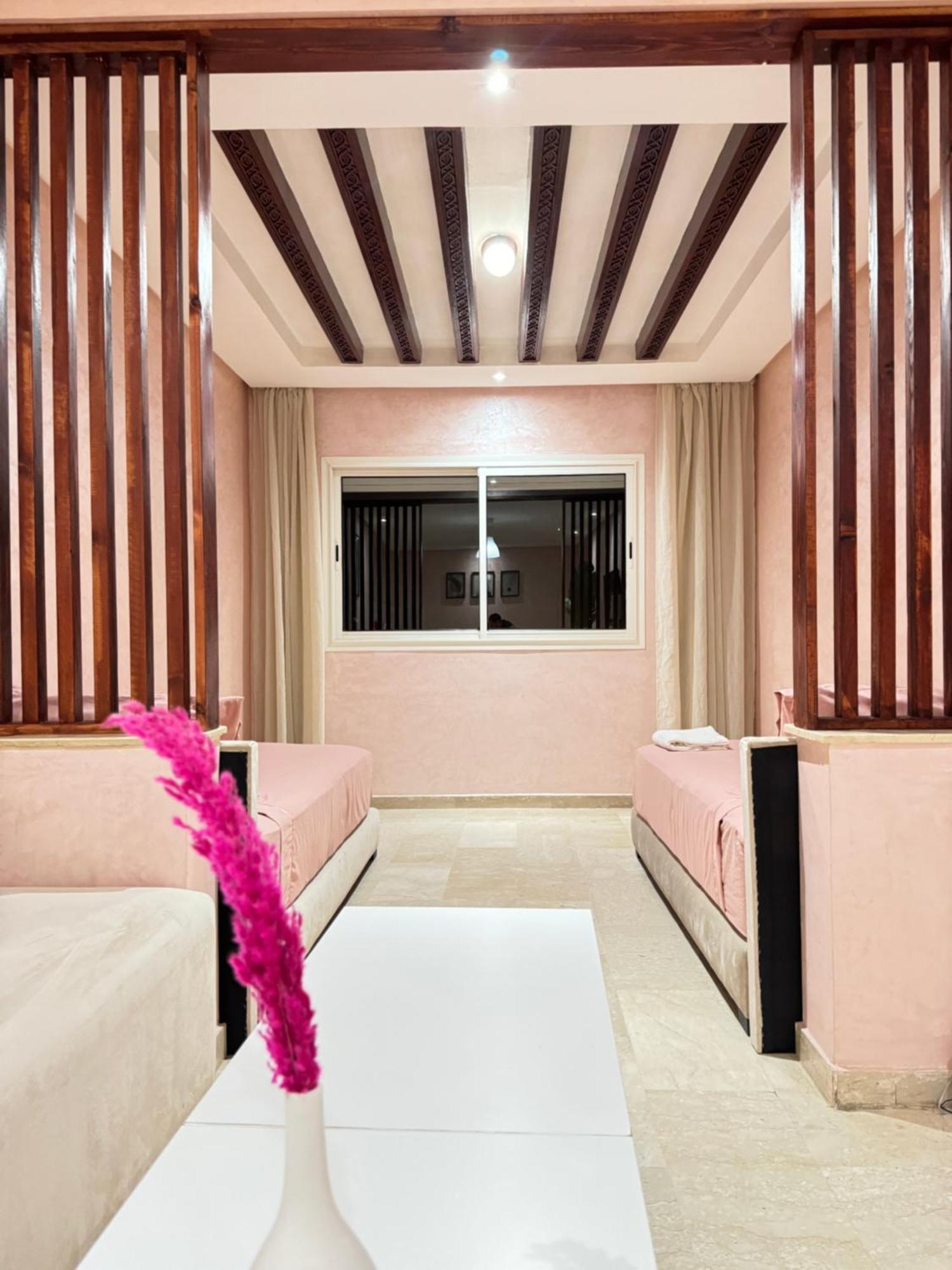Suitouiss - Agdal 2 - Appartement A 2 Minutes De La Gare De Train Tgv Rabat Esterno foto