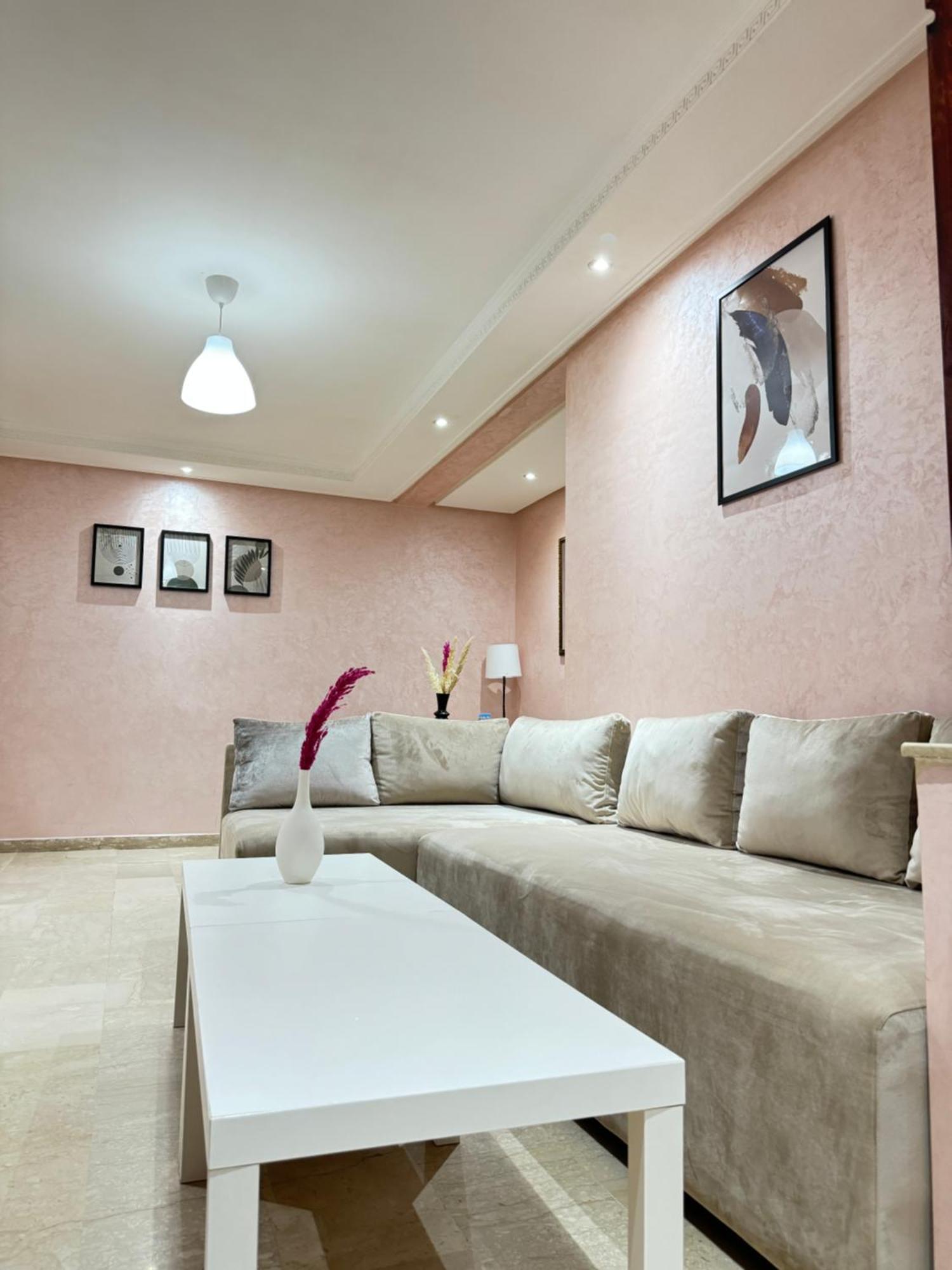 Suitouiss - Agdal 2 - Appartement A 2 Minutes De La Gare De Train Tgv Rabat Esterno foto