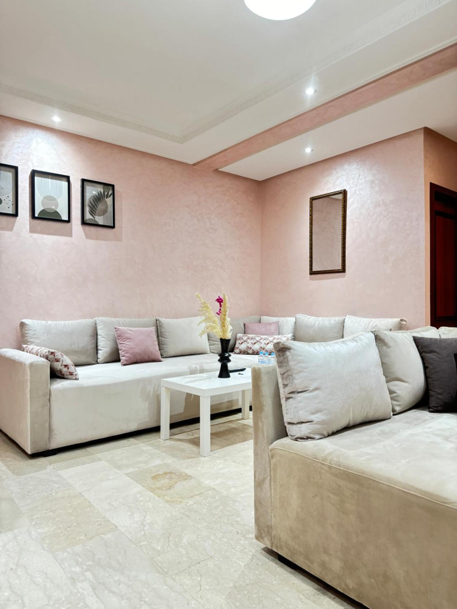 Suitouiss - Agdal 2 - Appartement A 2 Minutes De La Gare De Train Tgv Rabat Esterno foto